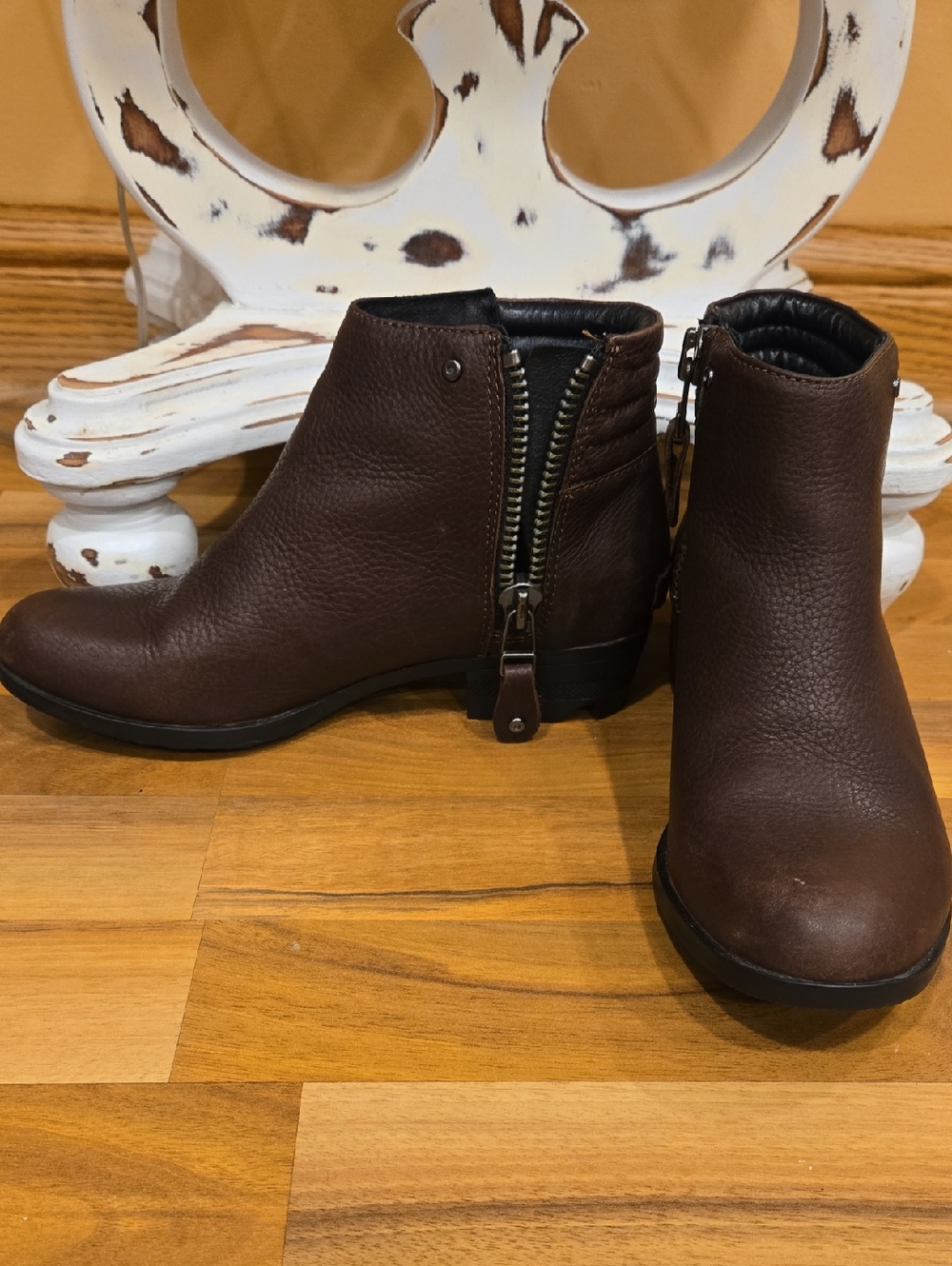 Sorel Waterproof Leather Boots Size 8